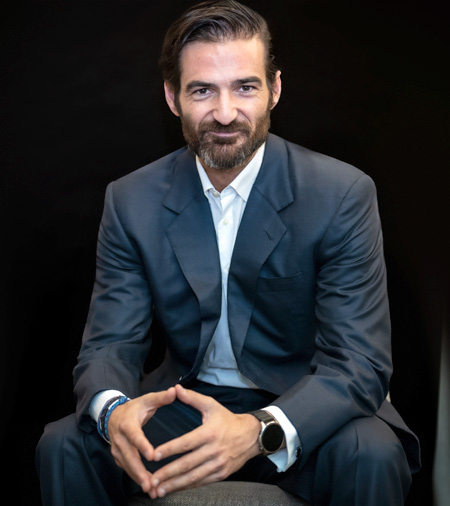 Iñaki Arcocha economista español-suizo autor de «Los Ricos no vienen de Marte» Iñaki Arcocha economista español-suizo autor de «Los Ricos no vienen de Marte»